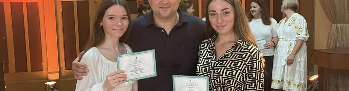 Голова Рівненської ОДА нагородив студенток факультету кібернетики МЕГУ  