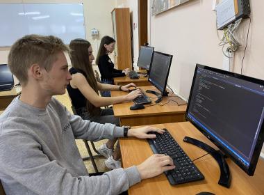 Перемога двох команд МЕГУ у I-ому етапі студентської першості світу з програмування ICPC